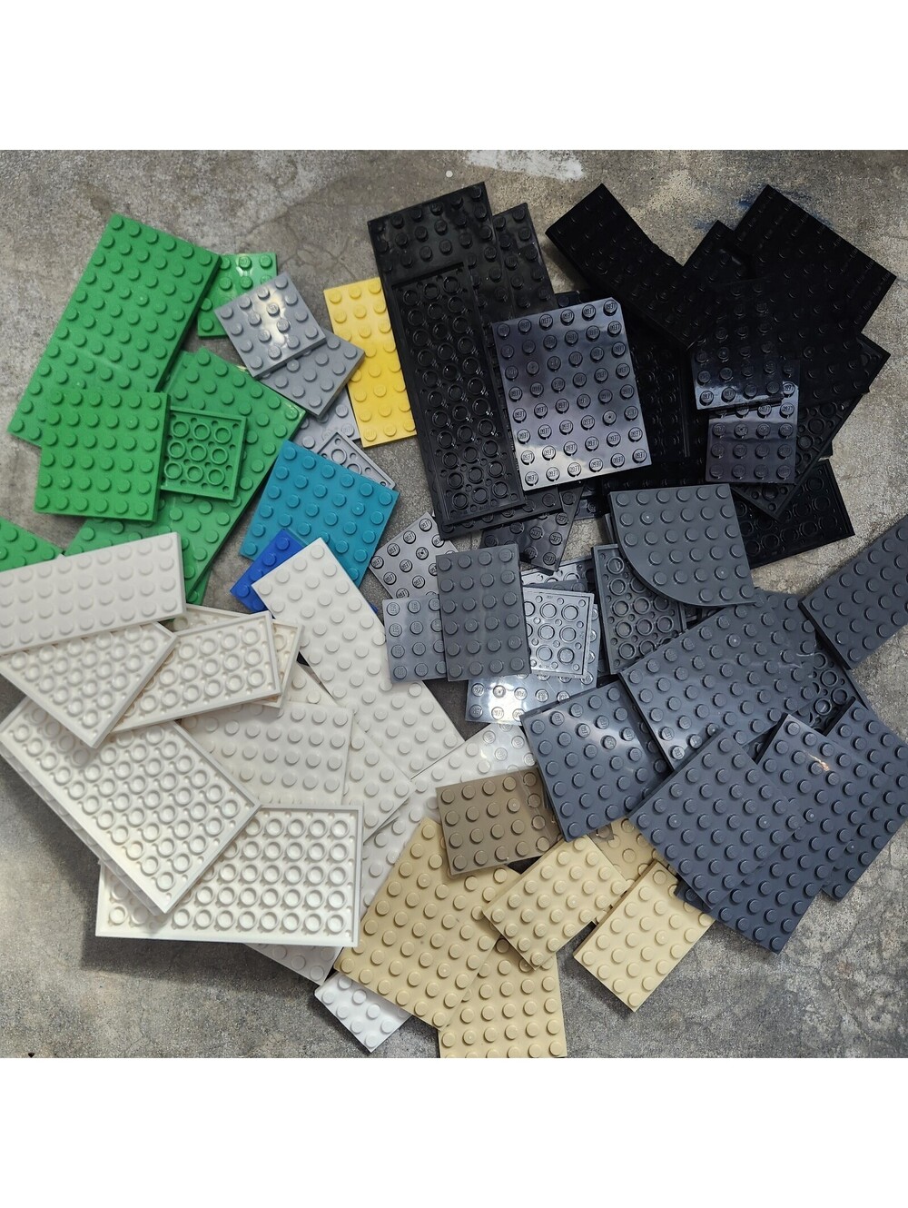 Lot of 75+ Lego Baseplates 4x4 4X10 8x8 6x12 Mixed Colors Land Forest Star Wars